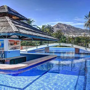 benalbeach-casa-kito.hotelsinnerja.org/